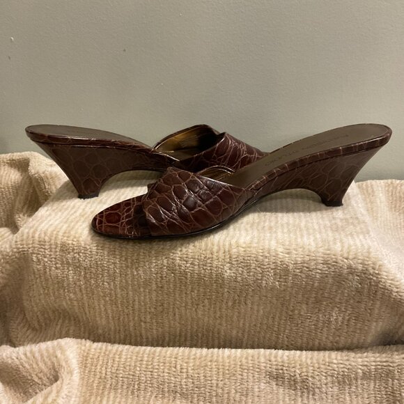 Madison Studio Wedge Heel Sandal - Size 7.5 - Picture 2 of 4